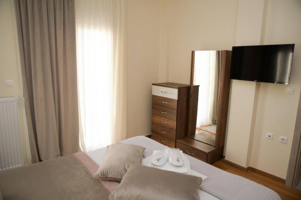 Strata Deluxe Apt. Солун Екстериор снимка