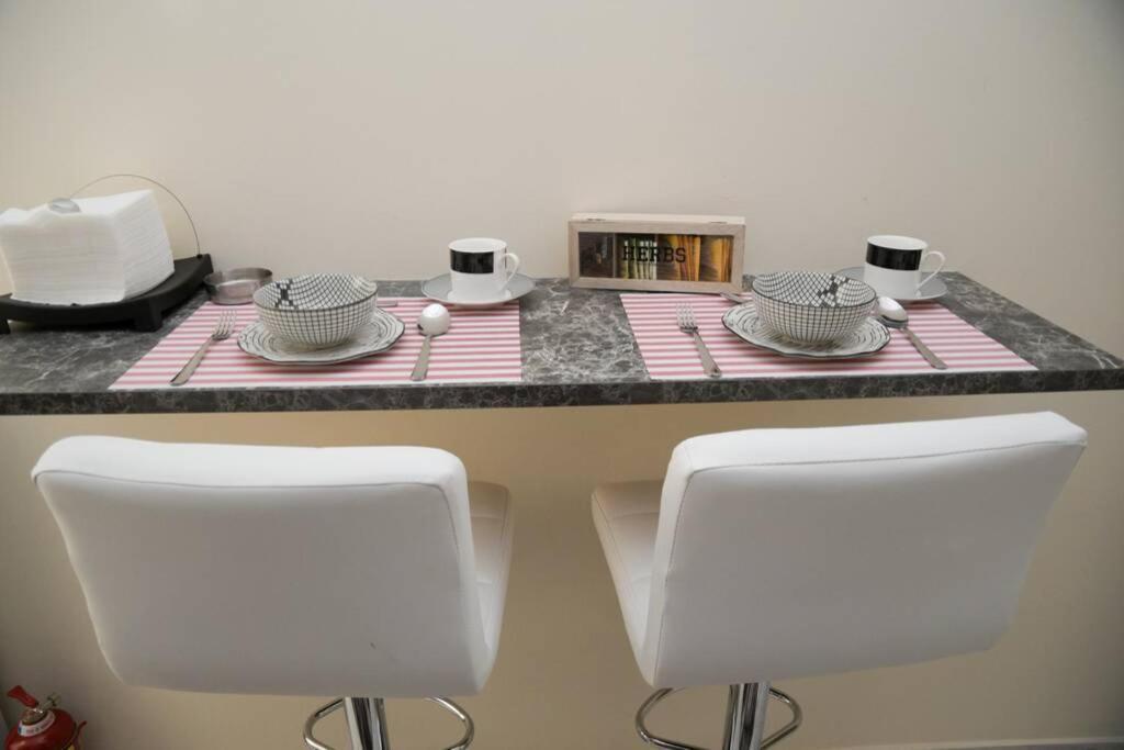 Strata Deluxe Apt. Солун Екстериор снимка