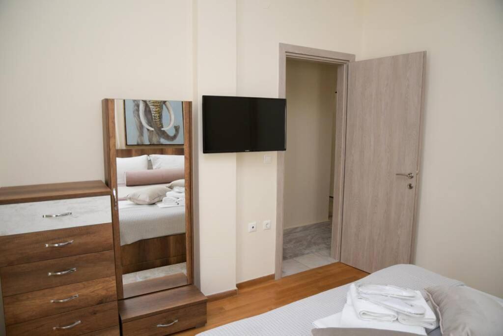 Strata Deluxe Apt. Солун Екстериор снимка